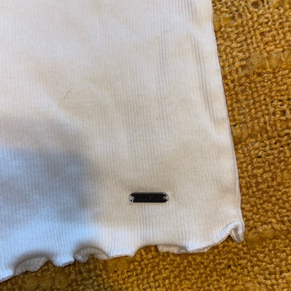 White Hollister Top - Picture 2 of 6